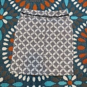 Samantha Stretch Petite 10P White GUC Stunning Print with Pockets Pencil Skirt